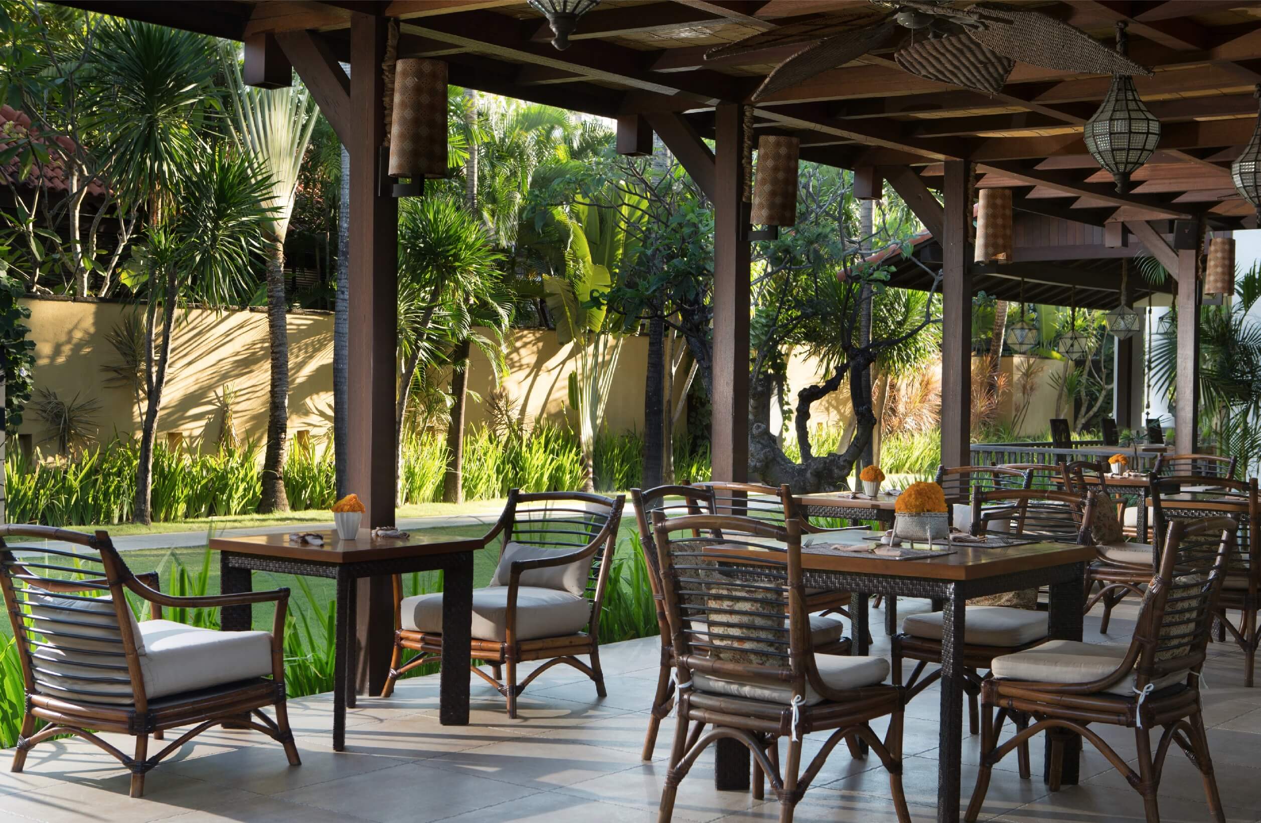 Dedaun Restaurant