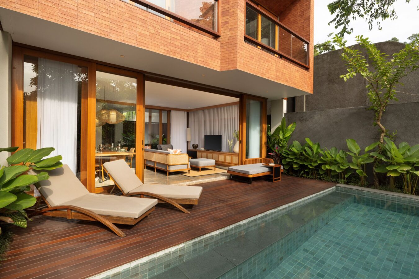 ALAYA PRIVATE ESTATE