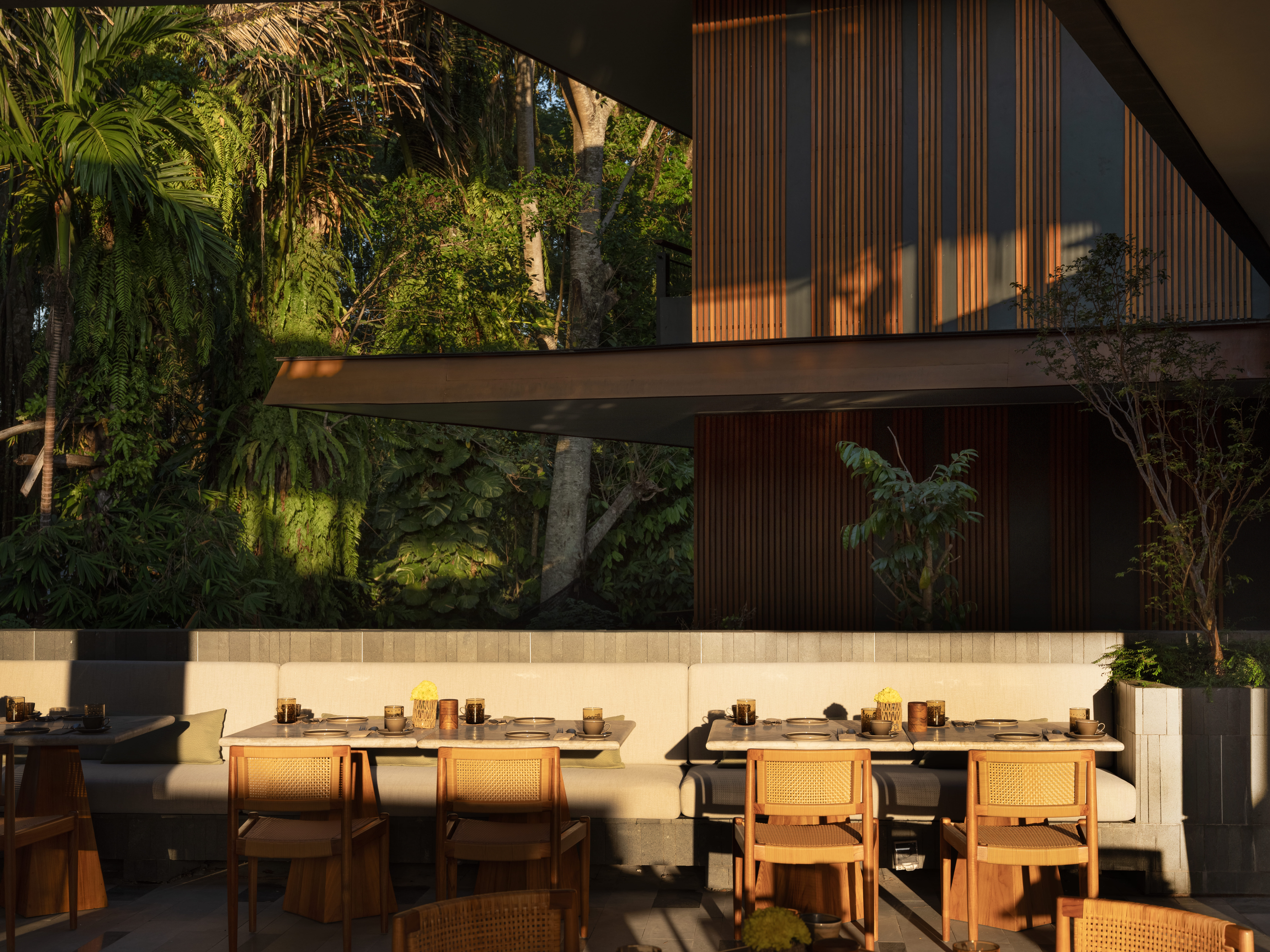 ALAYA SUITES